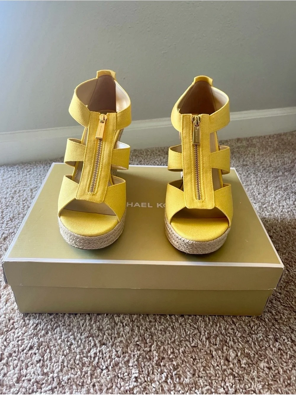 NWT Michael Kors Yellow Damita Wedge Sandals Size 8.5